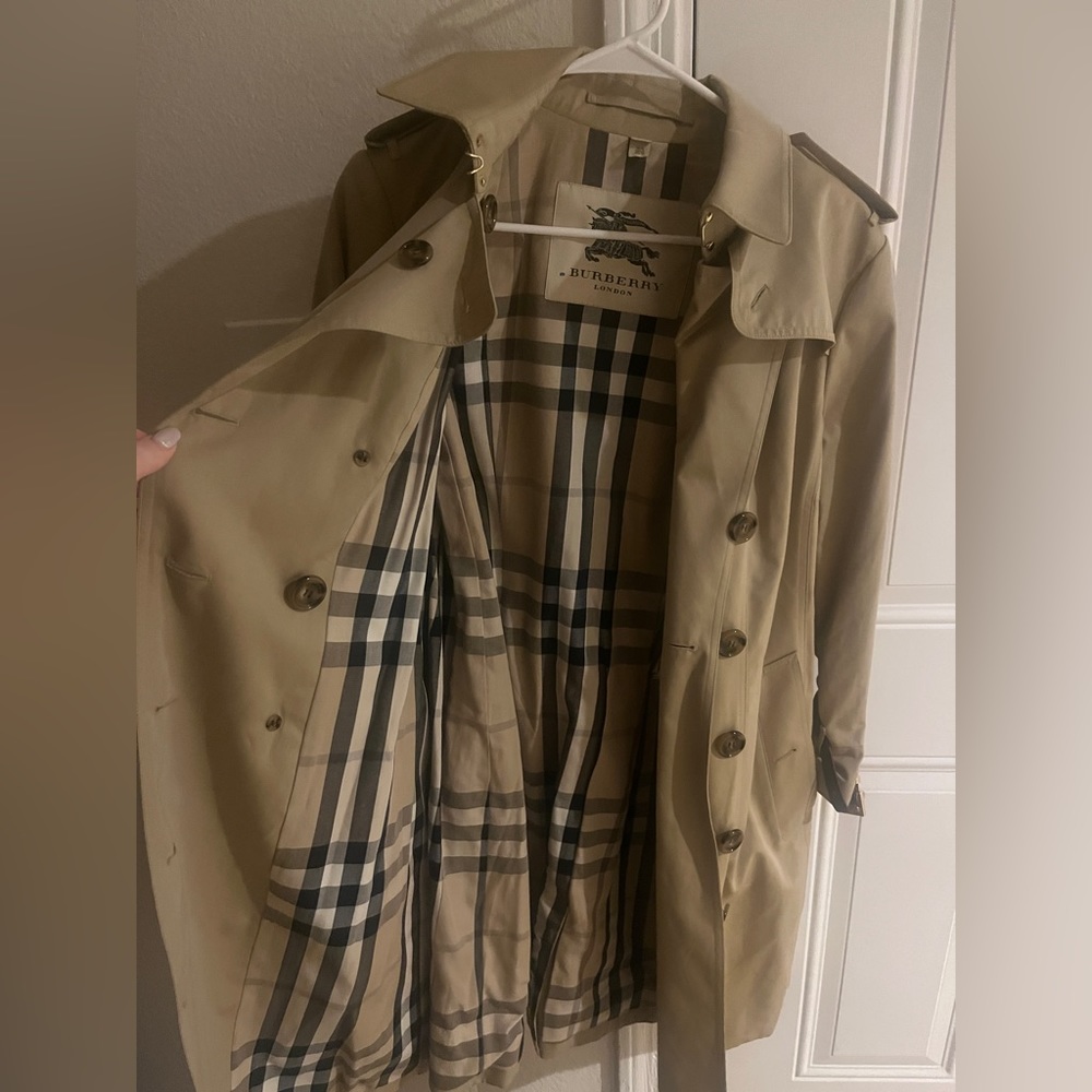Burberry Trench coat